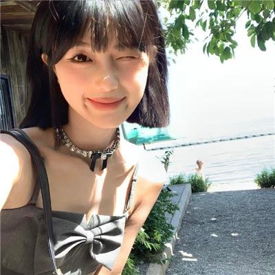 黑玫瑰公寓